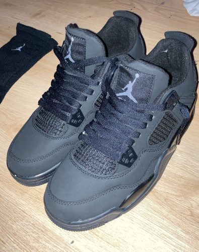 Air Jordan 4 Black Cat photo review